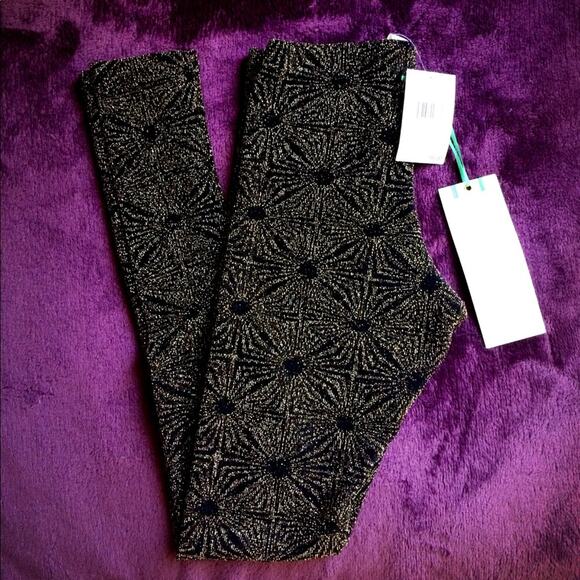 MIMI CHICA Nordstrom Metallic Shine Star Print Black and Gold Leggings Size XS - Picture 1 of 3